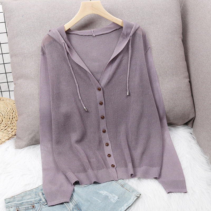 Damen Strickjacke mit Kapuze und eleganten Holzknöpfen Heidi-Mode