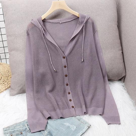 Damen Strickjacke mit Kapuze und eleganten Holzknöpfen Heidi-Mode