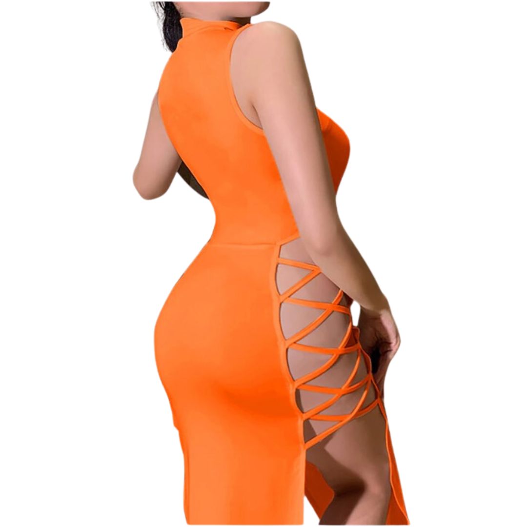 Maxikleid mit Nackenträgern und Schnürdetails an der Seite