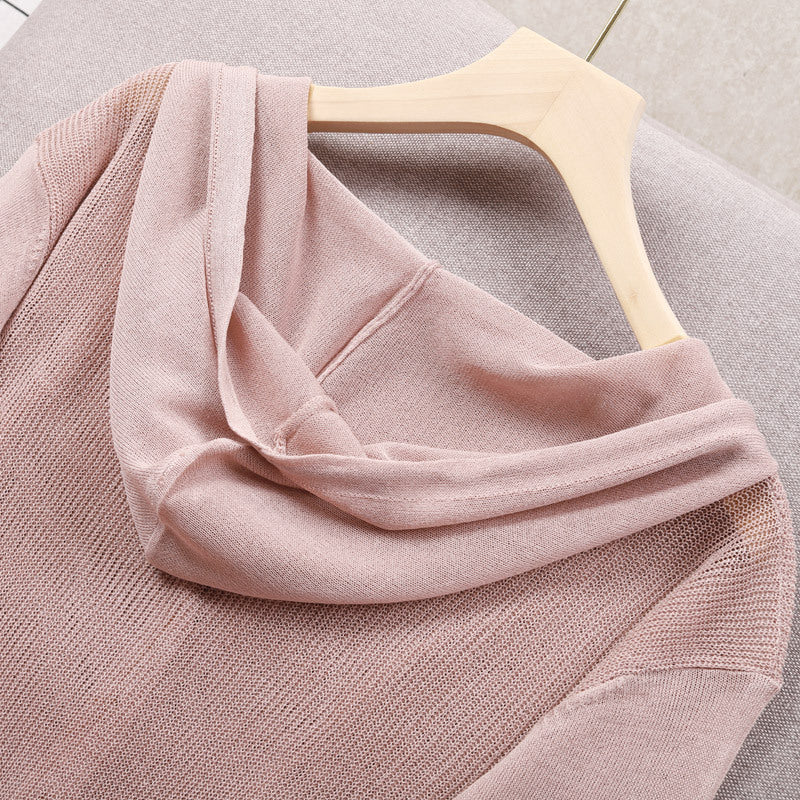 Damen Strickjacke mit Kapuze und eleganten Holzknöpfen Heidi-Mode