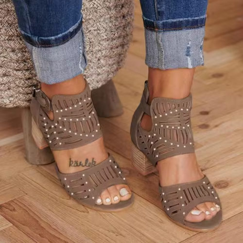 Heidi-Mode | Absatzsandalen mit Vainica