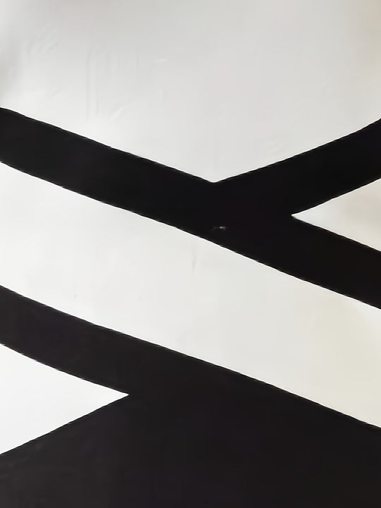 Heidi-Mode | Schwarzes Kleid mit Streifen Ohne Ärmel Elegante A-Linie mit V-Ausschnitt