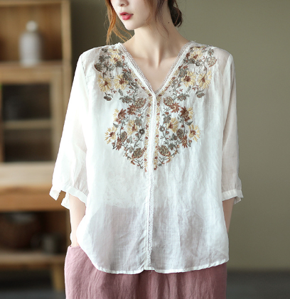 Heidi-Mode | Bluse V-Ausschnitt Bestickt 3/4 Ärmel Lockere Passform Leicht und Bequem