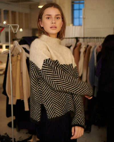 Heidi-Mode | Kuscheliger Pullover aus weichem Stoff