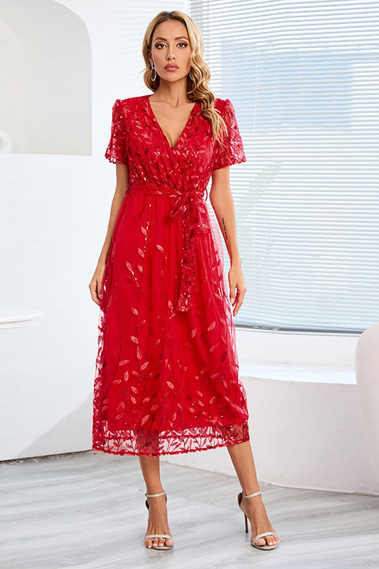 Kurzärmeliges Netzkleid mit Paillettenstickerei