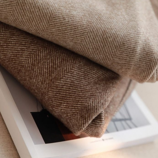 Heidi-Mode | Damenhose mit Fischgrätmuster für vielseitige Kleidung in allen Jahreszeiten