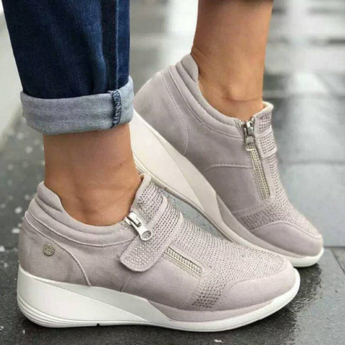Sneaker mit Keilabsatz