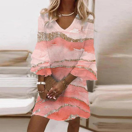 Kleidchen mit klassischem Print