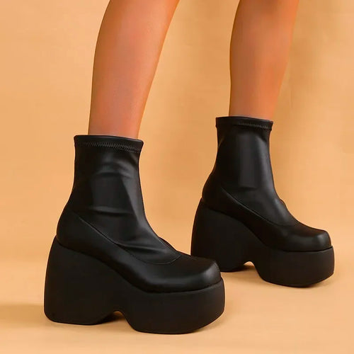 Heidi-Mode | Elegante Plattform Stiefeletten