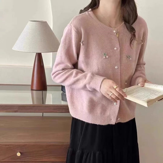 Damen Strickjacke mit feinen Perlen- und Blütenapplikationen Heidi-Mode