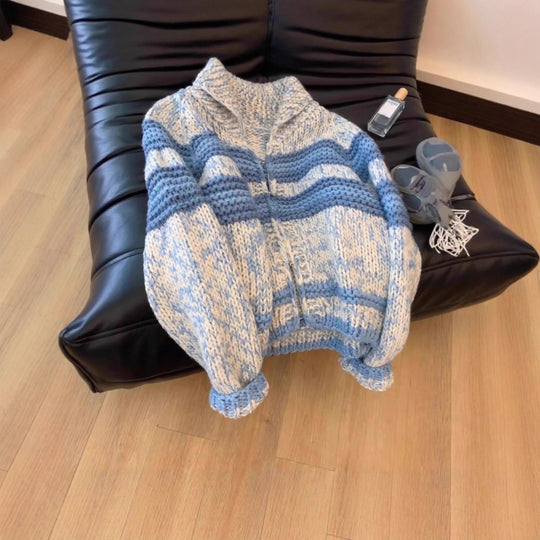 Damen Strickjacke mit breiten Streifen und hochwertigem Reißverschluss Heidi-Mode