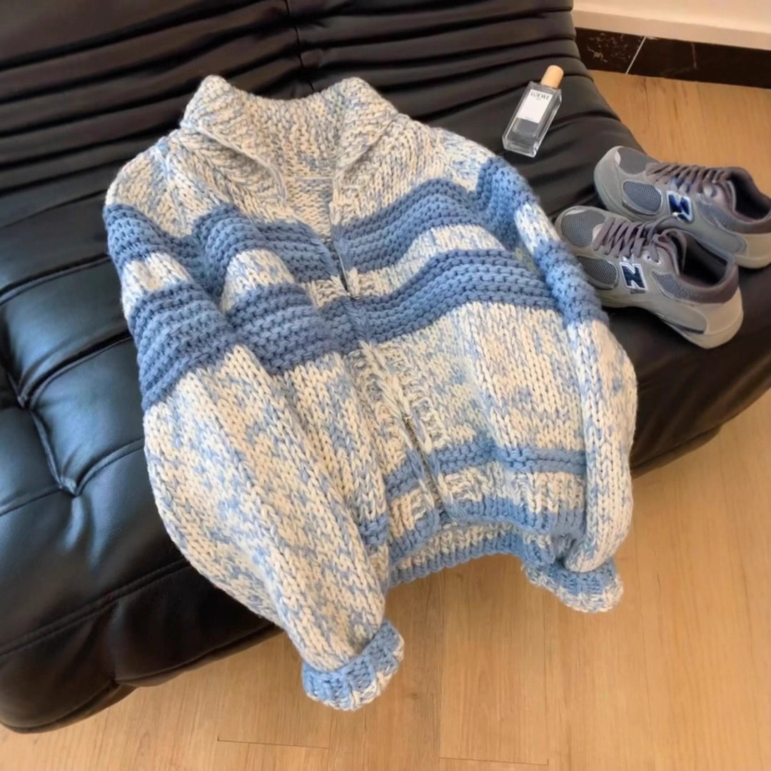 Damen Strickjacke mit breiten Streifen und hochwertigem Reißverschluss Heidi-Mode