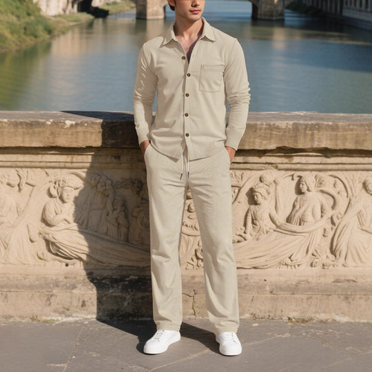 Herren eleganter Freizeitanzug mit strukturierter Oberfläche und praktischen Taschen Heidi-Mode