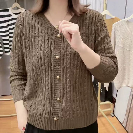 Damen Strickjacke mit feinem Zopfmuster und eleganten Perlenknöpfen Heidi-Mode