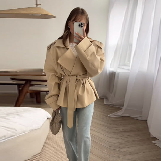 Damen Modische Trenchjacke mit tailliertem Schnitt und Gürtel Heidi-Mode