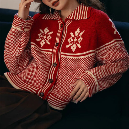 Damen Strickjacke mit festlichem Motiv und praktischen Taschen Heidi-Mode