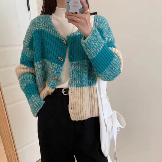 Damen Strickjacke mit elastischem Rippdesign und Holzknöpfen Heidi-Mode