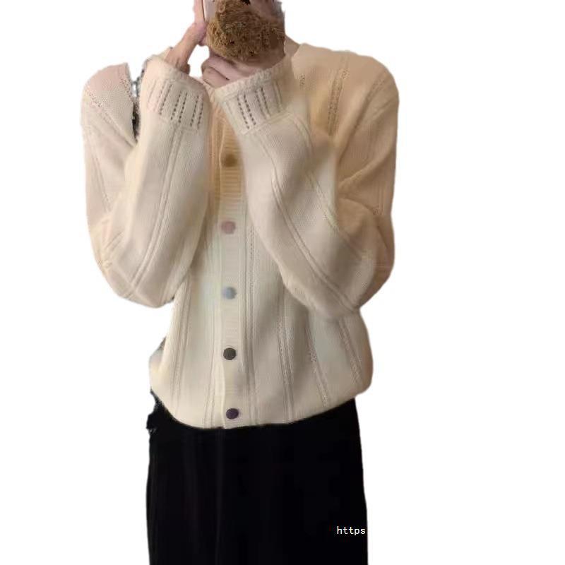 Damen Strickjacke mit dekorativem Rippdesign und Knopfverschluss Heidi-Mode
