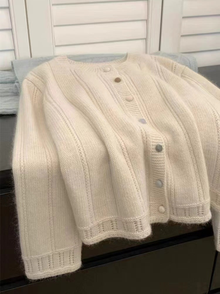Damen Strickjacke mit dekorativem Rippdesign und Knopfverschluss Heidi-Mode