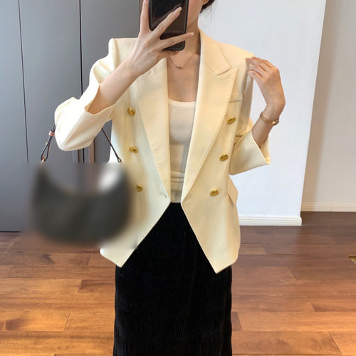 Damen gefütterter Blazer mit doppelter Knopfleiste und goldenen Akzenten Heidi-Mode
