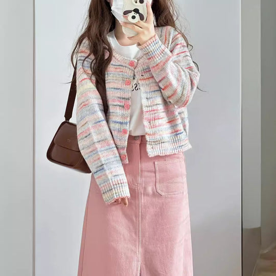 Damen Strickjacke mit buntem Muster und zarten Knöpfen Heidi-Mode