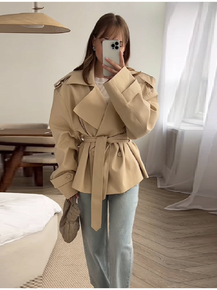 Damen Modische Trenchjacke mit tailliertem Schnitt und Gürtel Heidi-Mode