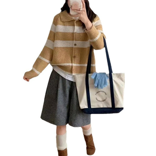 Damen Modischer Strickcardigan mit eleganten Streifen und Holzknöpfen Heidi-Mode
