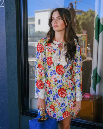 Damen Frühlingskleid mit floralem Lace-Einsatz und charmanten Ärmeldetails Heidi-Mode