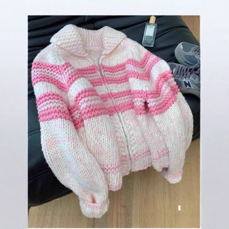 Damen Strickjacke mit breiten Streifen und hochwertigem Reißverschluss Heidi-Mode