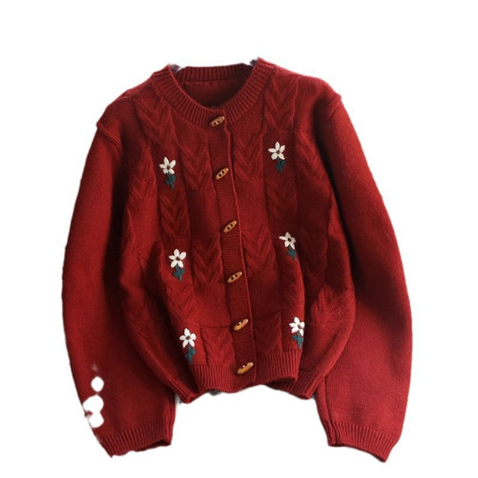 Damen Strickjacke mit floralem Zopfmuster und Holzknöpfen Heidi-Mode