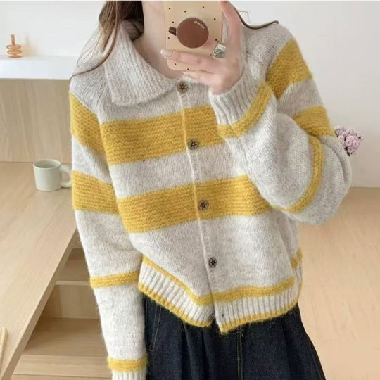 Damen Strickjacke mit dekorativem Kragen und modischen Streifen Heidi-Mode