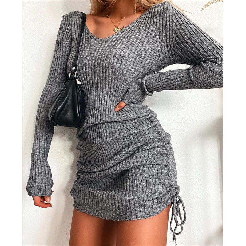Damen Strickkleid mit figurbetontem Schnitt und Raffungen Heidi-Mode
