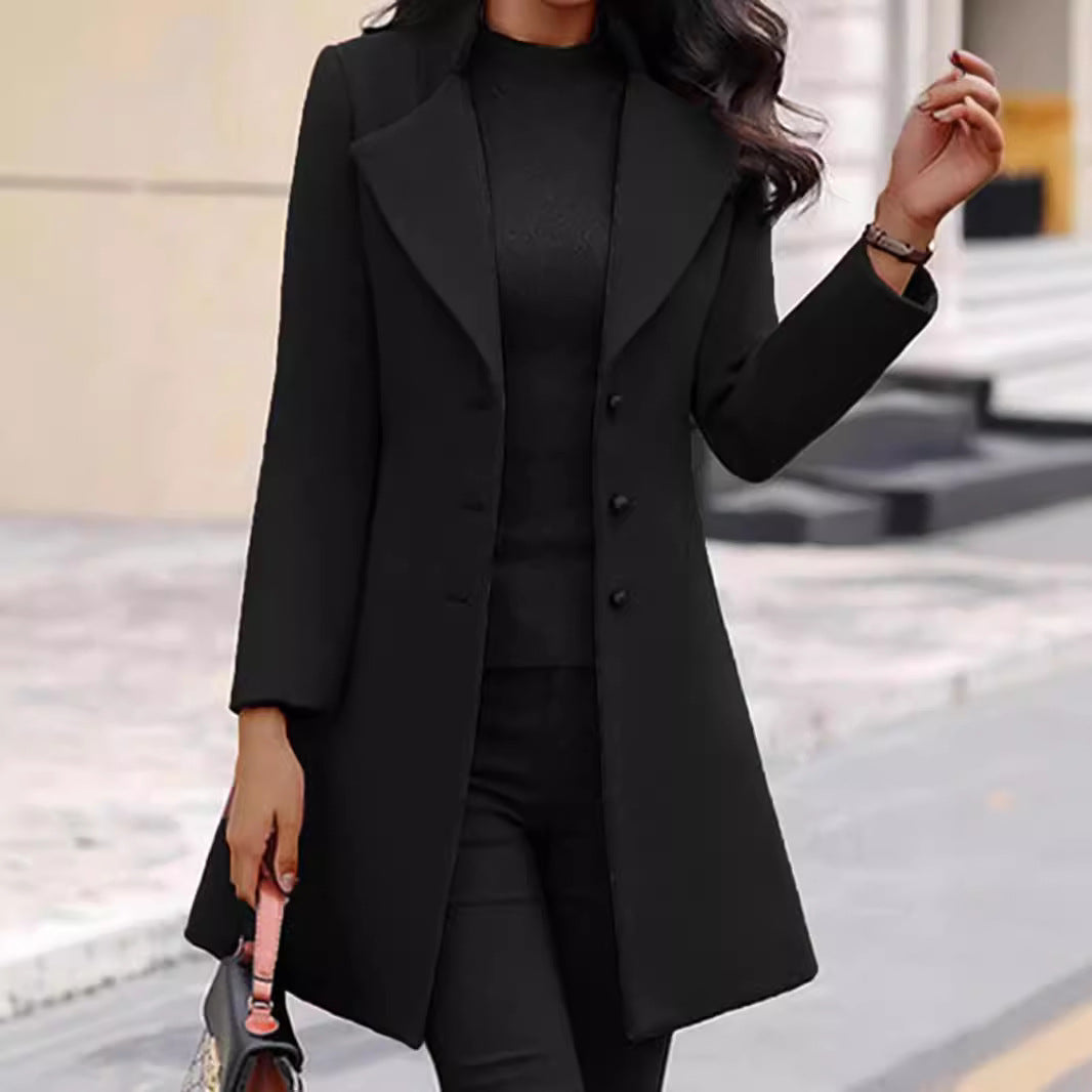 Damen zeitloser Wollmantel mit stilvollem Revers und eleganter Knopfleiste Heidi-Mode