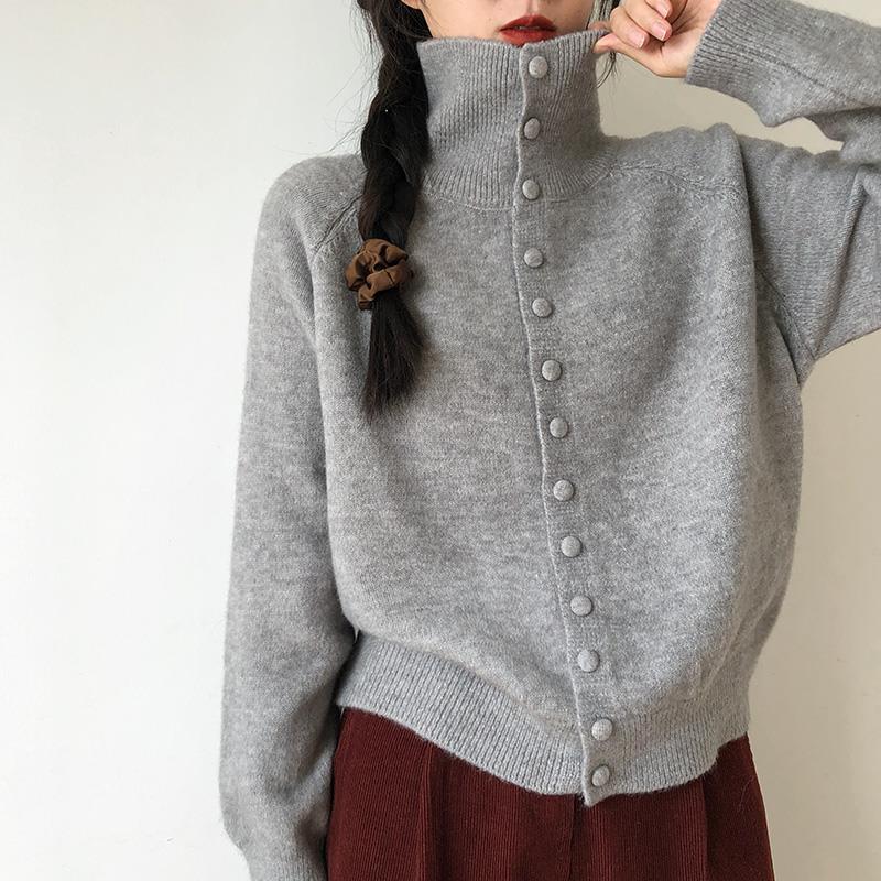 Damen Strickjacke mit modernem Rollkragen und Knopfdetails Heidi-Mode