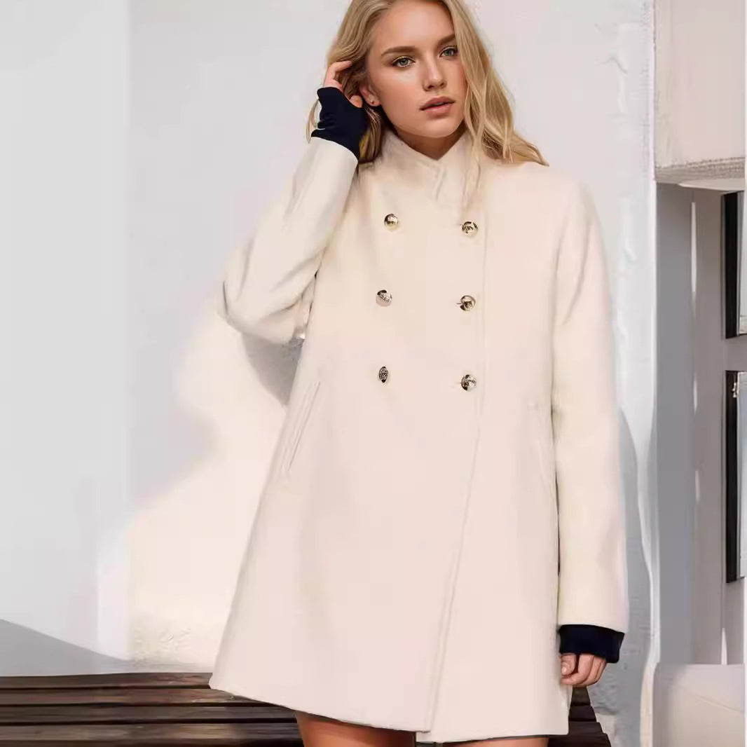 Damen Eleganter Kurz-Mantel mit doppelter Knopfreihe und seidigen Details Heidi-Mode