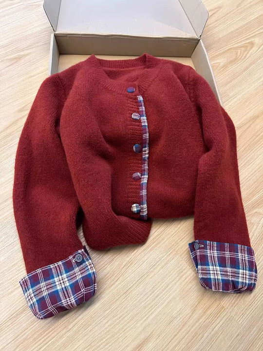 Damen Strickjacke mit Kontrastkragen und dekorativen Knöpfen Heidi-Mode