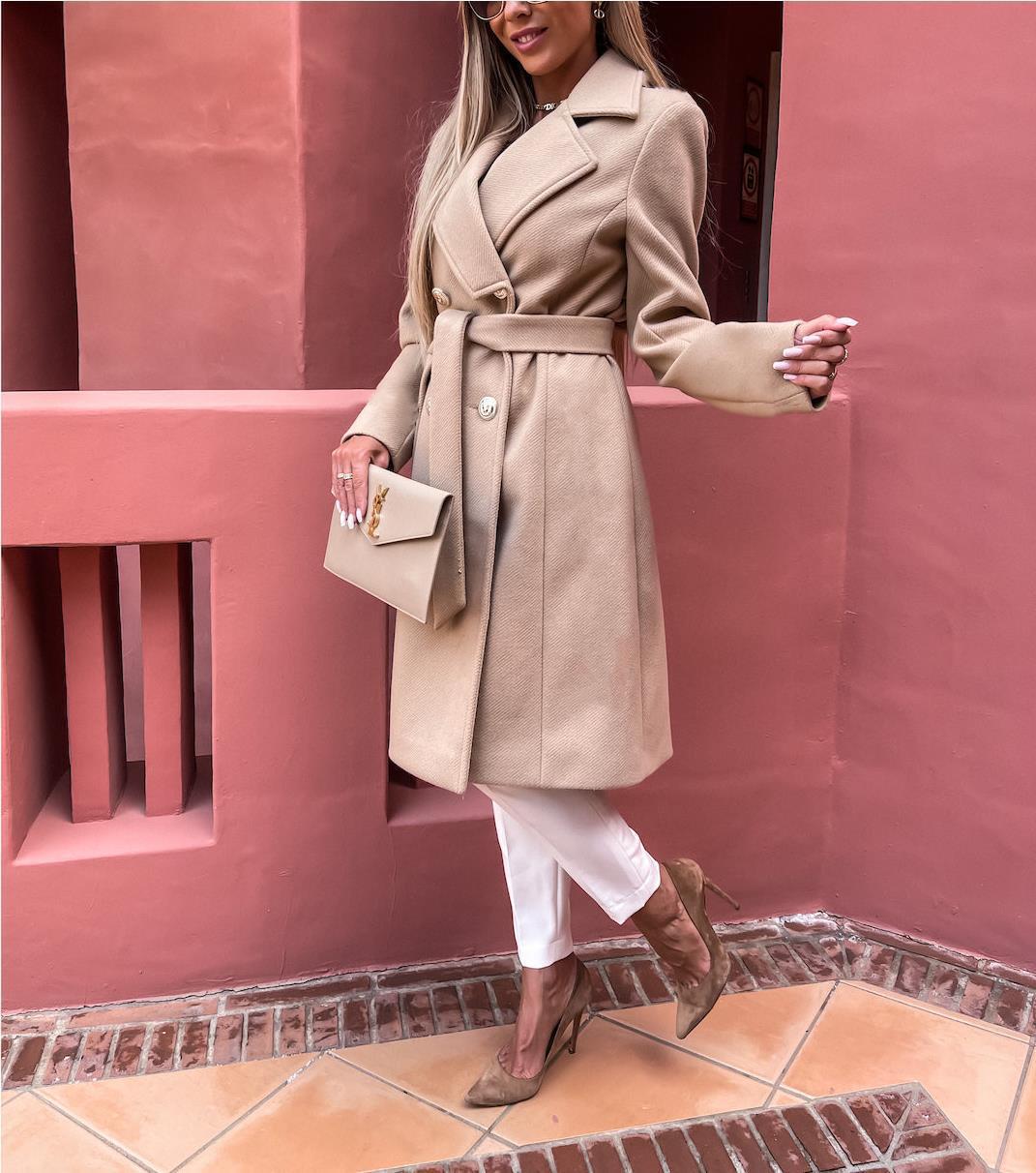Damen Eleganter Trenchcoat mit tailliertem Schnitt und praktischen Taschen Heidi-Mode