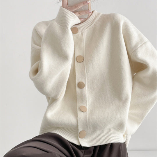 Damen Strickjacke mit komfortablem Schnitt und eleganten Knopfdetails Heidi-Mode