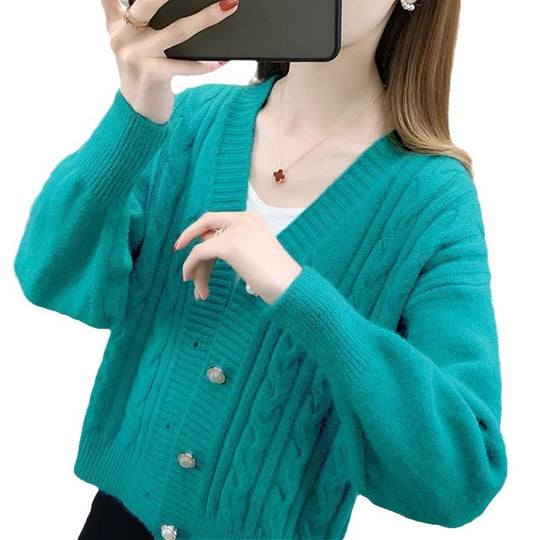 Damen Strickjacke mit elegantem Zopfmuster und hochwertigen Knopfdetails Heidi-Mode