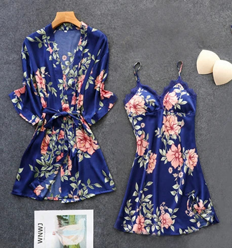 Luxuriöses Bettwäscheset aus Satin mit Blumenmuster