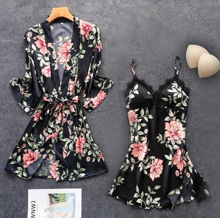 Luxuriöses Bettwäscheset aus Satin mit Blumenmuster