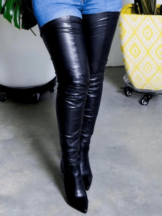 Heidi-Mode | Flache Overknee-Stiefel aus für den Winter