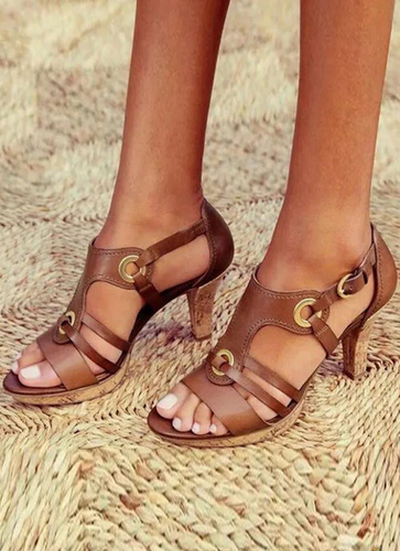 Heidi-Mode | Mühelose Und Stilvolle Allgemeine Sandalen