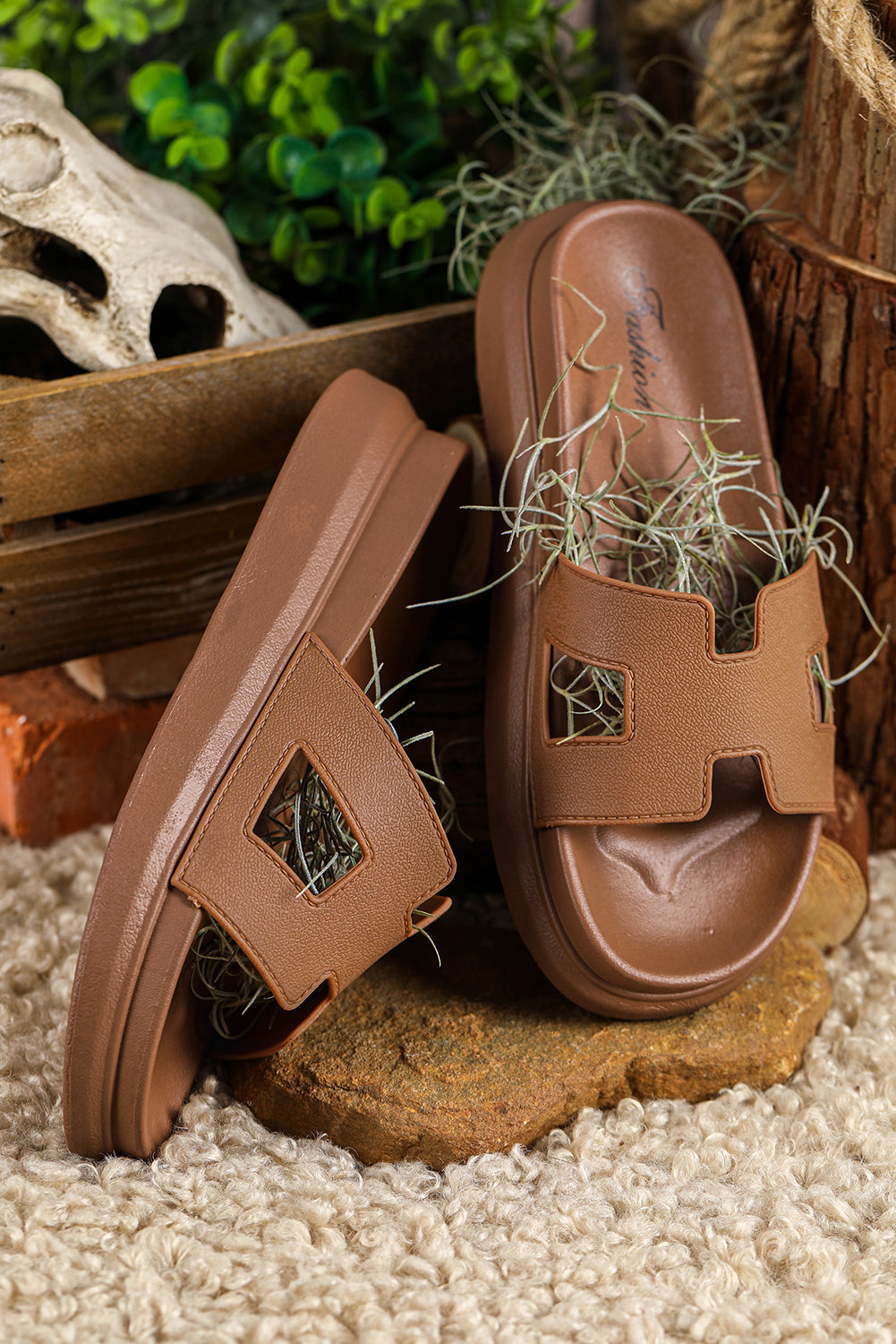 Heidi-Mode | Sandalen mit Stil und Komfort