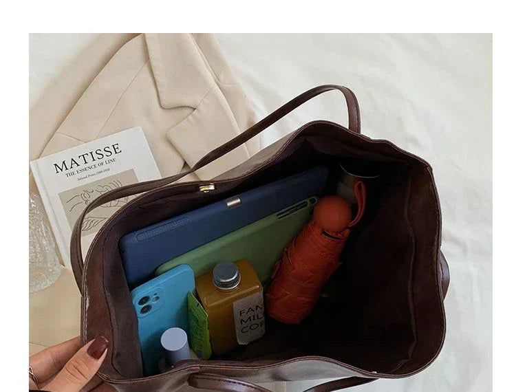 Heidi-Mode – Trendy Schultertasche