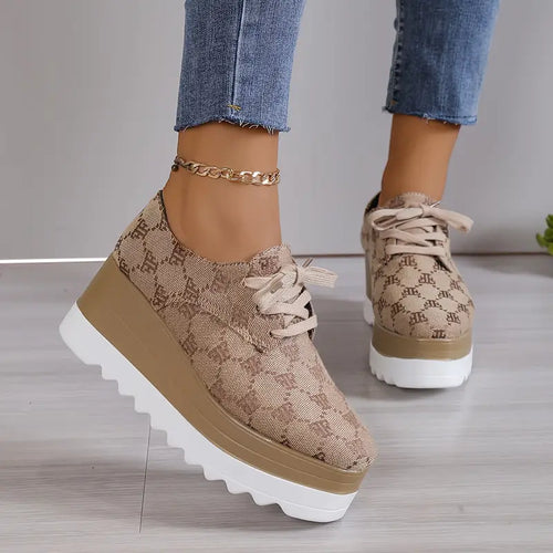Heidi-Mode | Schuhe Geometrische Muster Auf Keilabsätzen