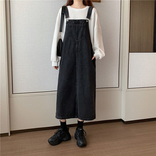 Lässiges Jeans-Latzkleid mit Vordertasche