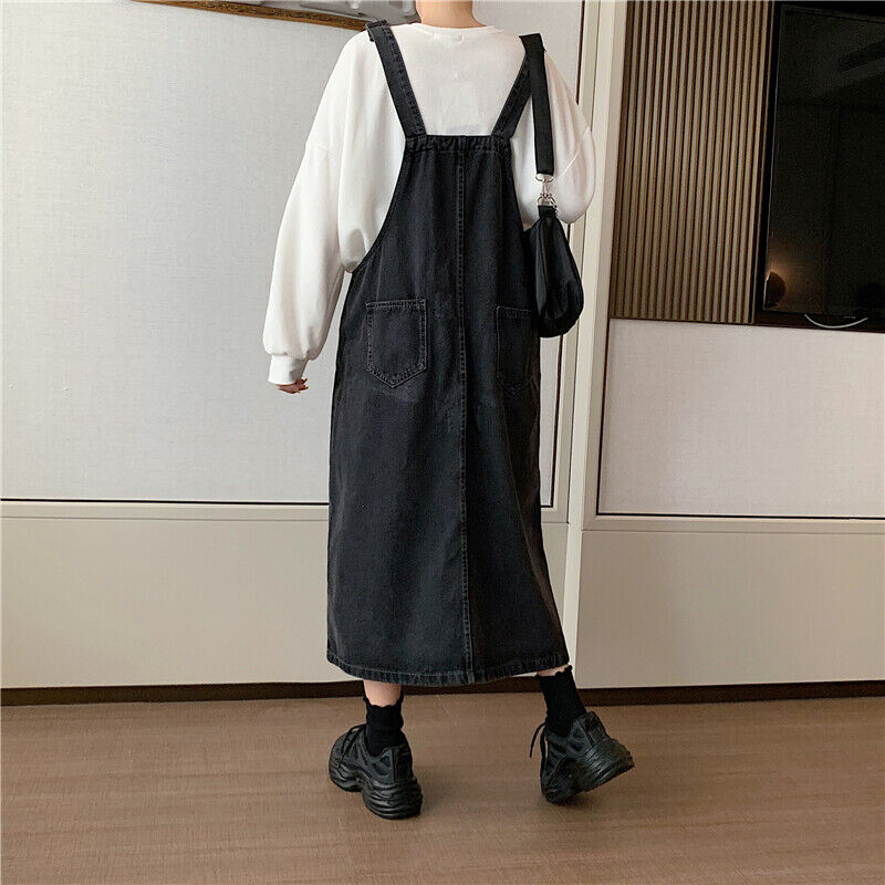 Lässiges Jeans-Latzkleid mit Vordertasche