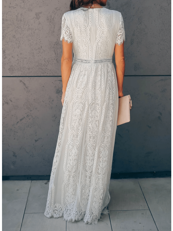 Kurzarm-Maxikleid aus Spitze mit V-Ausschnitt