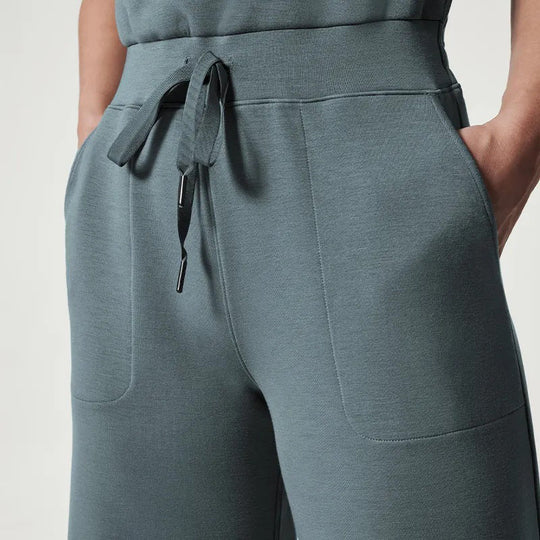 Vielseitige Eleganz Ärmelloser einfarbiger Jumpsuit